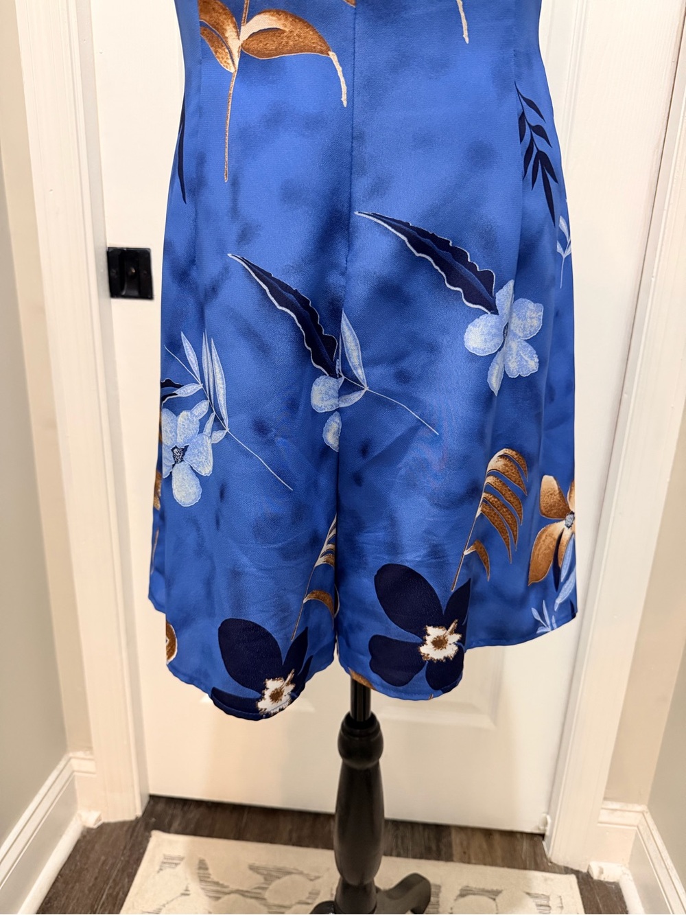 John Roberts Blue Floral Slip Dress Hidden Shorts Adjustable Straps Lightweight - Picture 5 of 14